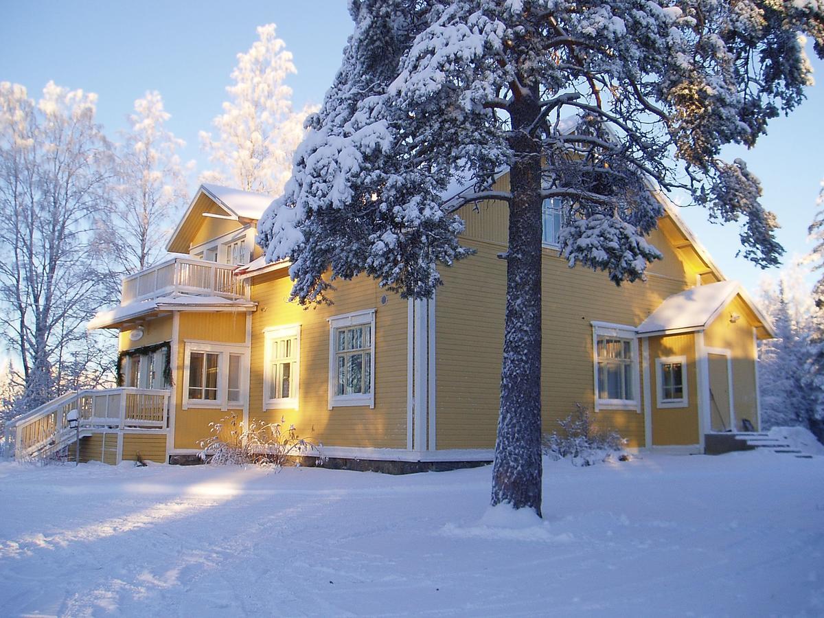 Majatalo Pihlajapuu Hotel Нурмес Екстериор снимка